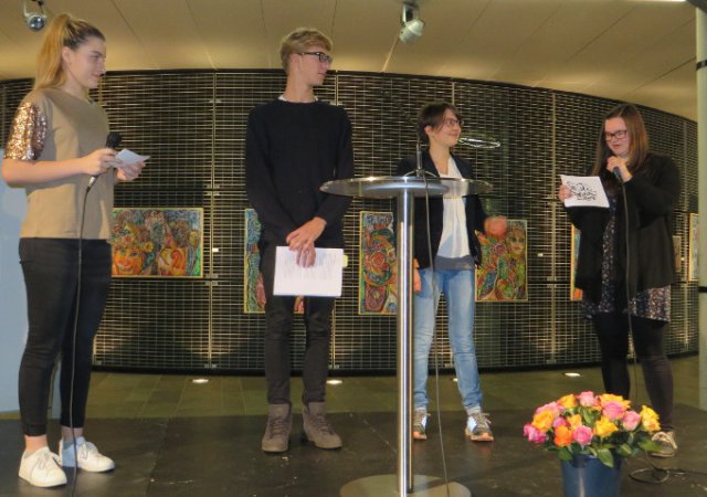 Preisverleihung Schreibwettbewerb für junge Menschen 2016